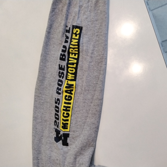 NWOT Michigan 2005 Pasadena Jersey (Vintage) - Picture 7 of 7